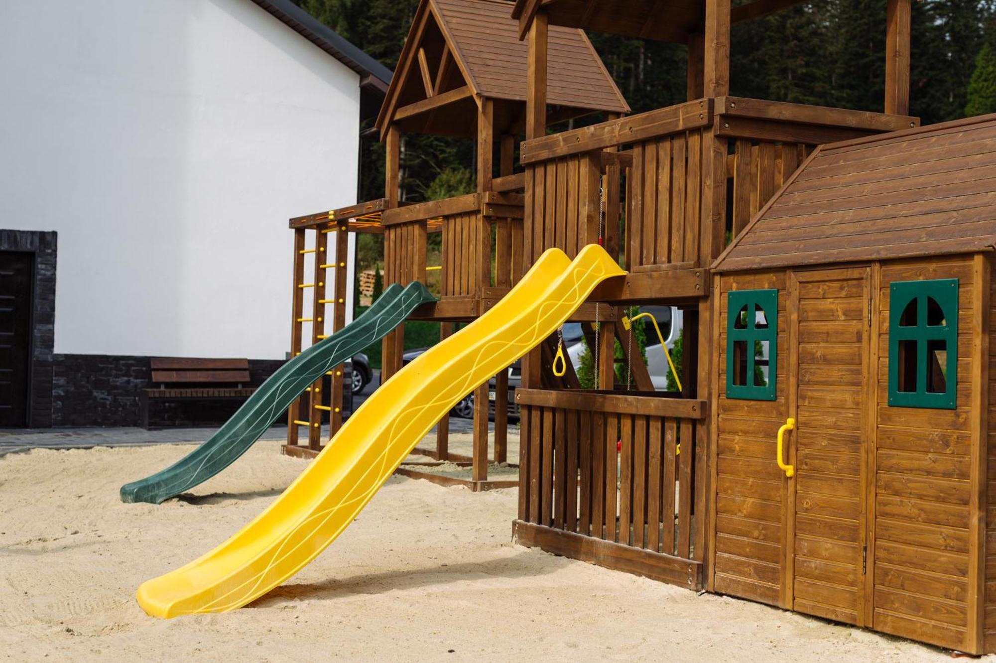 A Hotel By Apartel Skhidnytsia Exterior photo