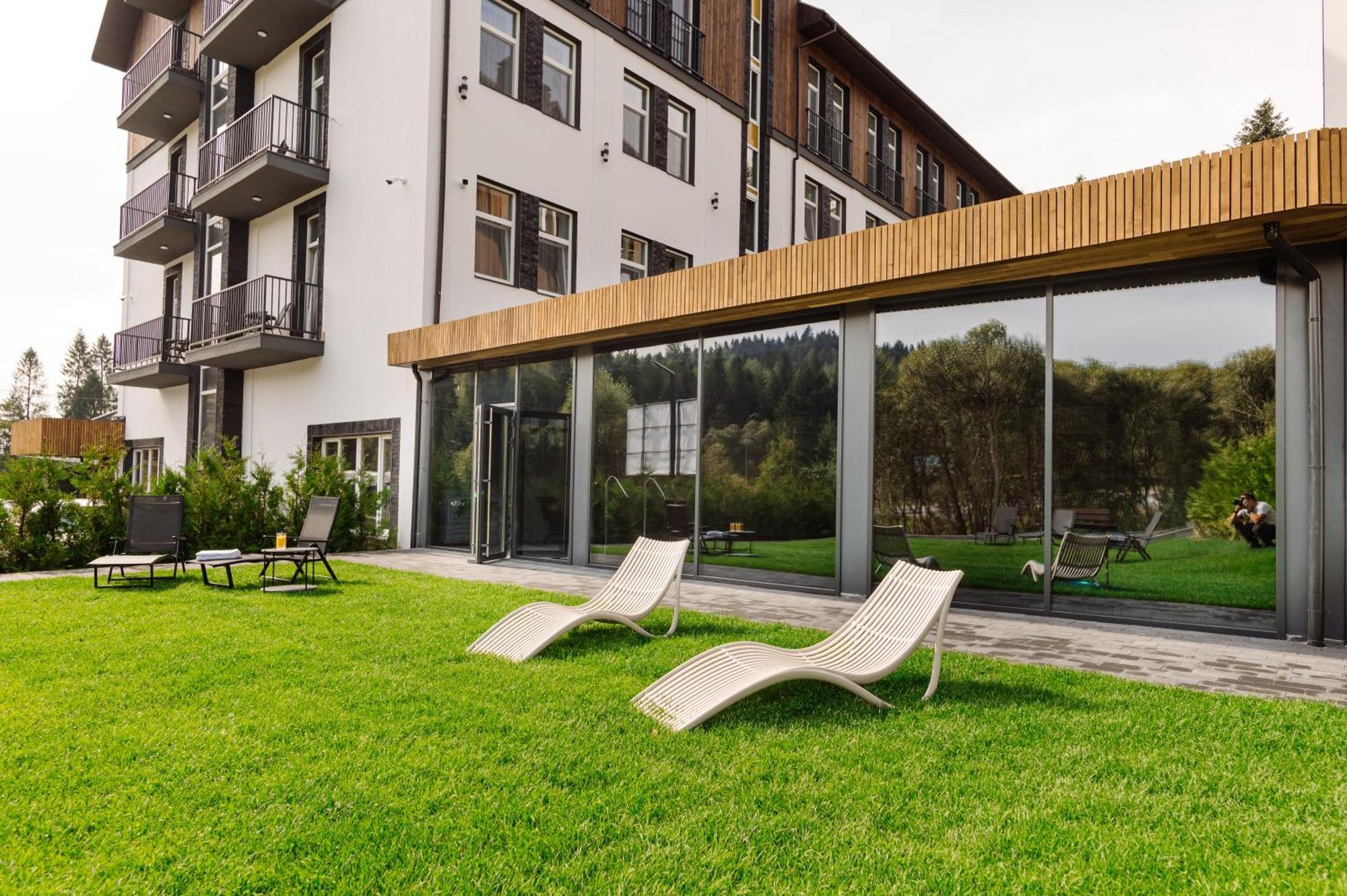 A Hotel By Apartel Skhidnytsia Exterior photo