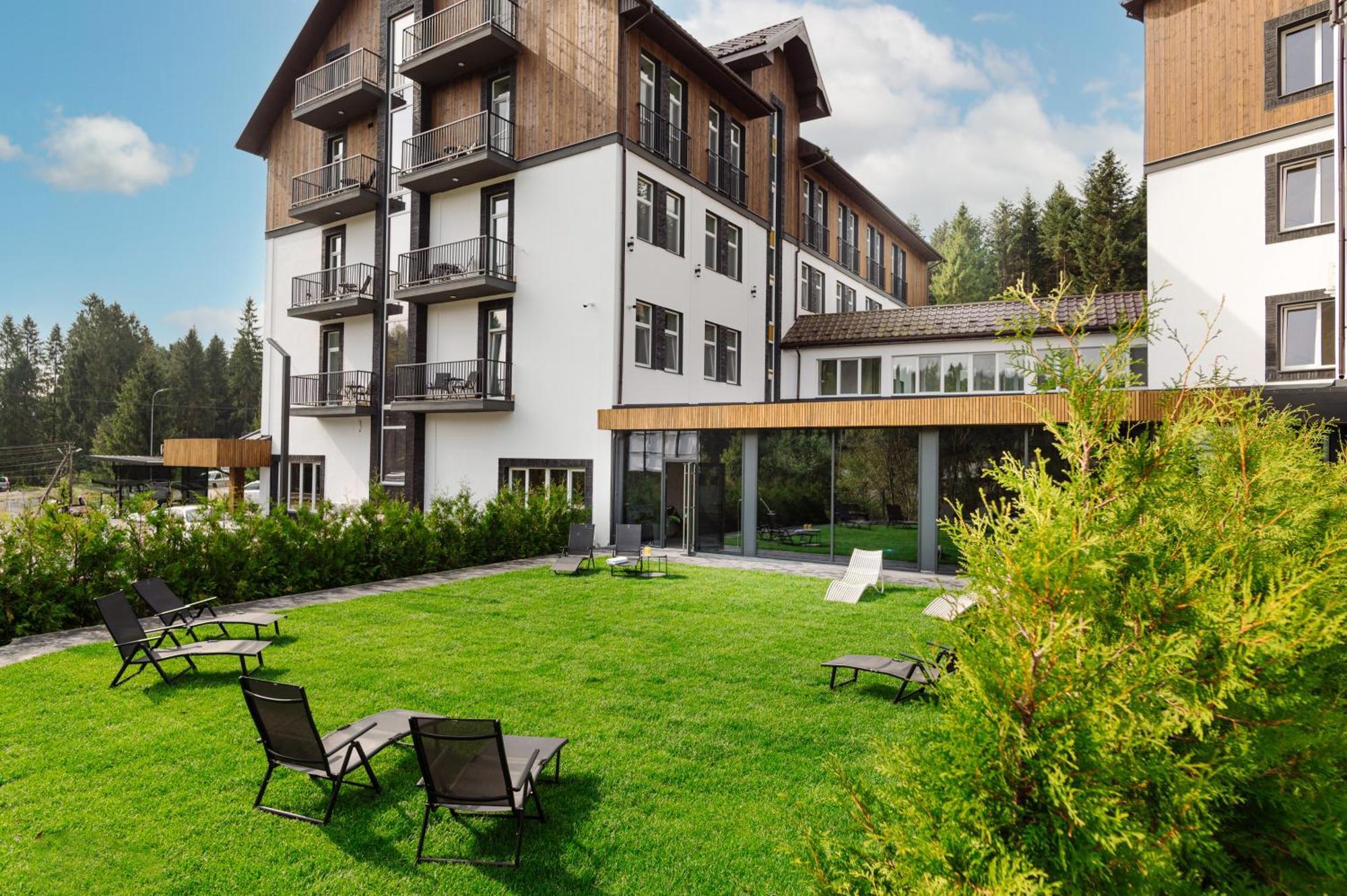 A Hotel By Apartel Skhidnytsia Exterior photo