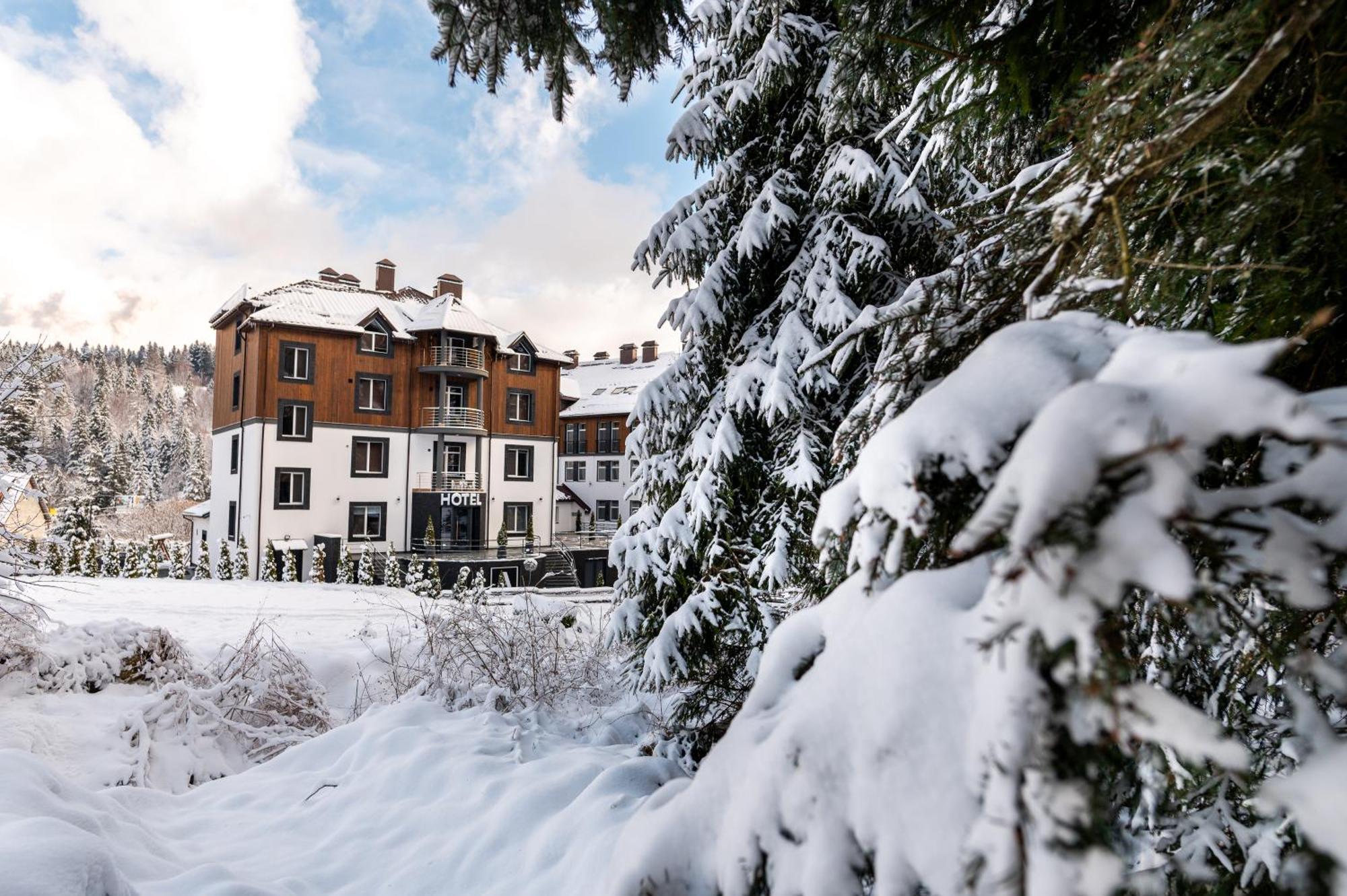 A Hotel By Apartel Skhidnytsia Exterior photo